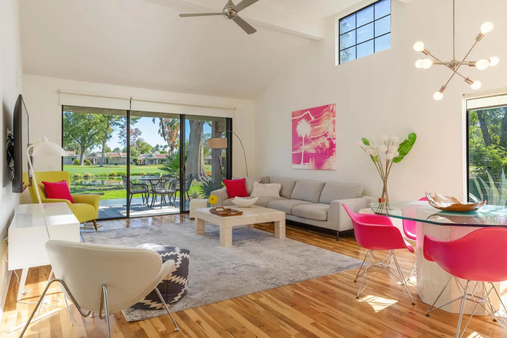 2910 Calle Loreto, Palm Springs, California 92264 home-pic-0